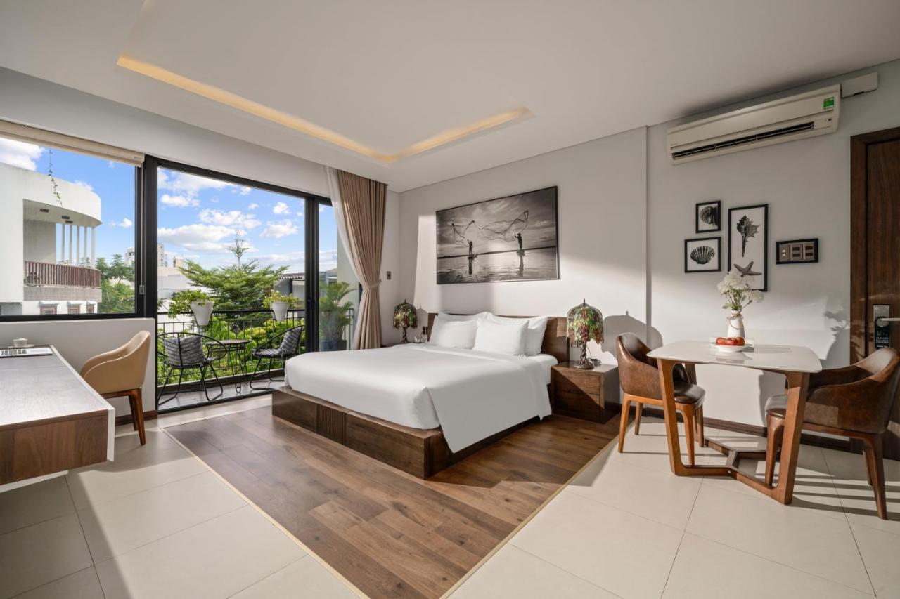 Tashi Oasis & Hotel 4*